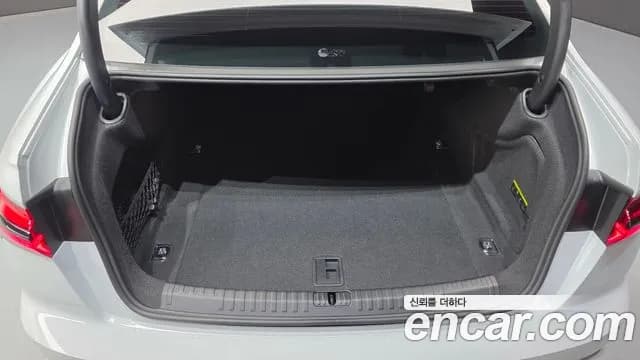 2022 Audi S6 (C8) 3.0 TDI Quattro Sold VIN WAUZZZF2XNN044511 – trunk area 2022 Audi S6 (C8) 3.0 TDI Quattro Sold VIN WAUZZZF2XNN044511 – trunk area