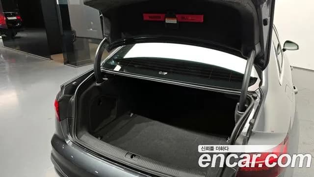 2021 Audi A4 (B9) 35 TDI Premium Sold VIN WAUZZZF40MN000372 – engine bay 2021 Audi A4 (B9) 35 TDI Premium Sold VIN WAUZZZF40MN000372 – engine bay