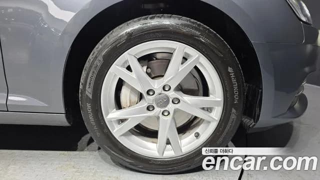 2018 Audi A4 (B9) 35 TDI Premium Sold VIN WAUZZZF42JA183843 – exterior detail 2018 Audi A4 (B9) 35 TDI Premium Sold VIN WAUZZZF42JA183843 – exterior detail