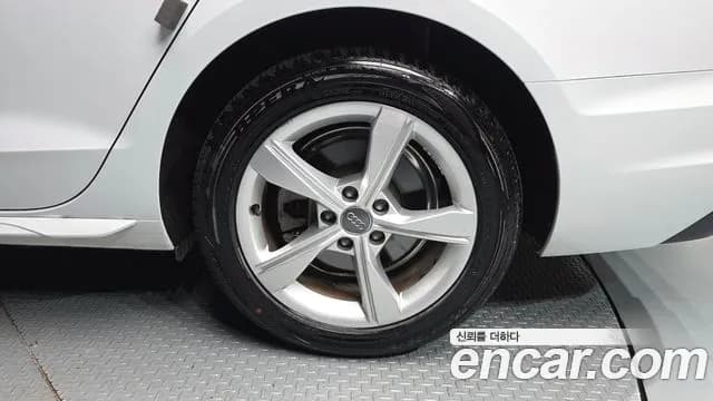 2021 Audi A4 (B9) 40 TFSI Sold VIN WAUZZZF42MA020615 – rear exterior 2021 Audi A4 (B9) 40 TFSI Sold VIN WAUZZZF42MA020615 – rear exterior
