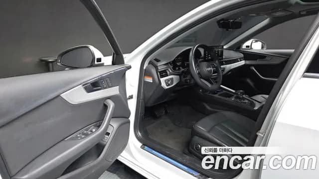 2021 Audi A4 (B9) 40 TFSI Sold VIN WAUZZZF42MA020615 – engine bay 2021 Audi A4 (B9) 40 TFSI Sold VIN WAUZZZF42MA020615 – engine bay