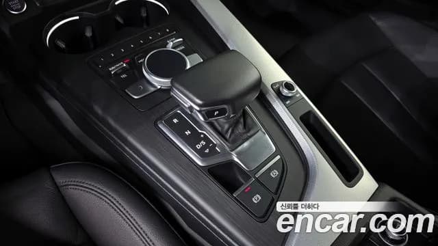 2019 Audi A4 (B9) 40 TFSI Sold VIN WAUZZZF43KA120574 – trunk area 2019 Audi A4 (B9) 40 TFSI Sold VIN WAUZZZF43KA120574 – trunk area