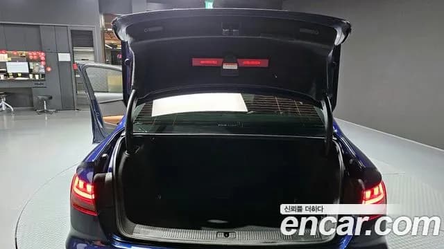 2021 Audi A4 (B9) 40 TFSI Premium Sold VIN WAUZZZF43MN000608 – trunk area 2021 Audi A4 (B9) 40 TFSI Premium Sold VIN WAUZZZF43MN000608 – trunk area