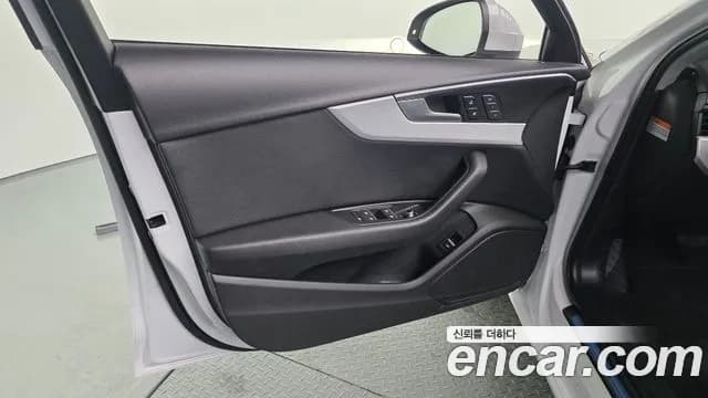 2018 Audi A4 (B9) 35 TDI Quattro Sold VIN WAUZZZF46JA190214 – undercarriage 2018 Audi A4 (B9) 35 TDI Quattro Sold VIN WAUZZZF46JA190214 – undercarriage