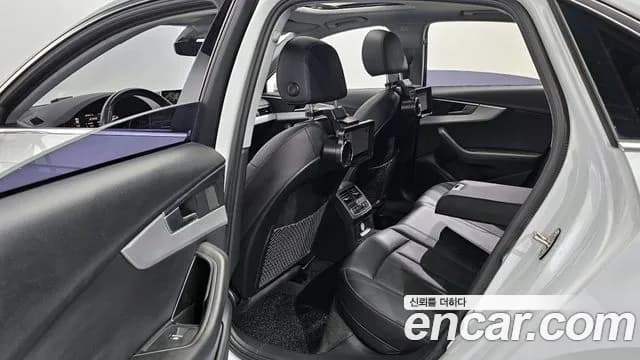 2018 Audi A4 (B9) 35 TDI Quattro Sold VIN WAUZZZF49JA190918 – engine bay 2018 Audi A4 (B9) 35 TDI Quattro Sold VIN WAUZZZF49JA190918 – engine bay