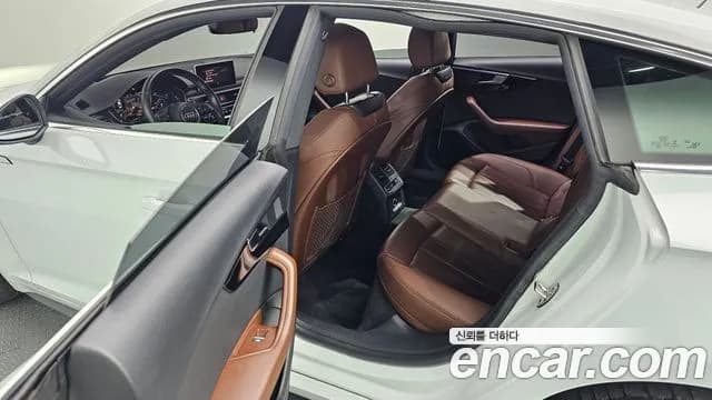 2019 Audi A5 (F5) 45 TFSI Quattro Premium Sportback Sold VIN WAUZZZF53KA062457 – interior seats 2019 Audi A5 (F5) 45 TFSI Quattro Premium Sportback Sold VIN WAUZZZF53KA062457 – interior seats