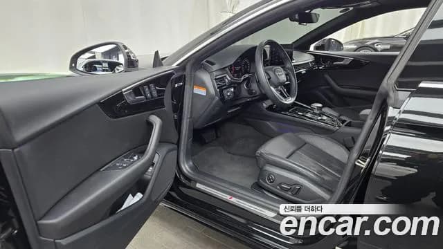 2021 Audi A5 (F5) 40 TDI Quattro Premium Sportback Sold VIN WAUZZZF53MA001709 – trunk area 2021 Audi A5 (F5) 40 TDI Quattro Premium Sportback Sold VIN WAUZZZF53MA001709 – trunk area