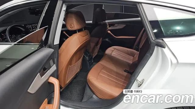 2022 Audi A5 (F5) 40 TFSI Quattro Sportback Sold VIN WAUZZZF55NA027519 – interior seats 2022 Audi A5 (F5) 40 TFSI Quattro Sportback Sold VIN WAUZZZF55NA027519 – interior seats