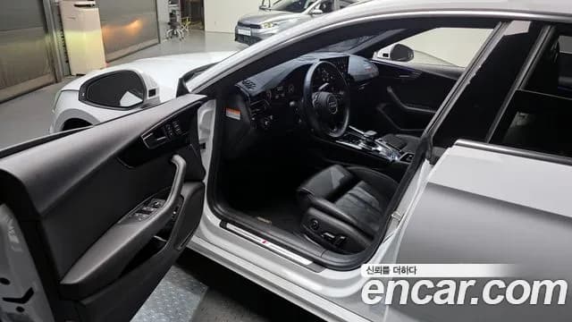 2020 Audi A5 (F5) 45 TFSI Quattro Premium Sportback Sold VIN WAUZZZF56LA015294 – exterior detail 2020 Audi A5 (F5) 45 TFSI Quattro Premium Sportback Sold VIN WAUZZZF56LA015294 – exterior detail