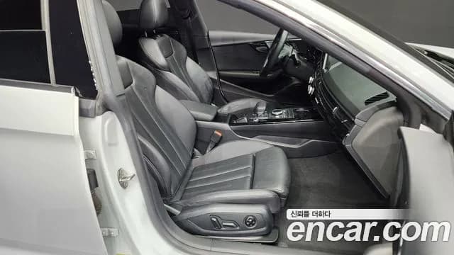 2019 Audi A5 (F5) 45 TFSI Quattro Premium Sportback Sold VIN WAUZZZF58KA075334 – trunk area 2019 Audi A5 (F5) 45 TFSI Quattro Premium Sportback Sold VIN WAUZZZF58KA075334 – trunk area