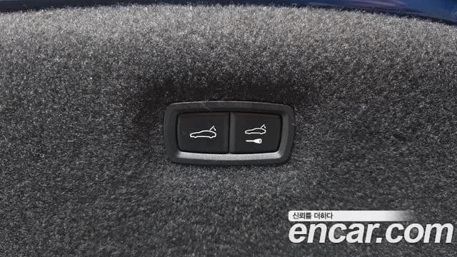 2022 Audi e-tron GT GT quattro Premium Sold VIN WAUZZZFW7N7004975 – exterior detail 2022 Audi e-tron GT GT quattro Premium Sold VIN WAUZZZFW7N7004975 – exterior detail