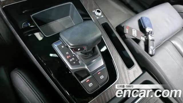 2023 Audi Q5 (FY) 40 TDI Quattro Premium Sold VIN WAUZZZFY1P2077390 – interior seats 2023 Audi Q5 (FY) 40 TDI Quattro Premium Sold VIN WAUZZZFY1P2077390 – interior seats