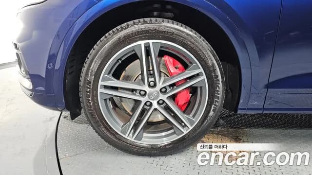 2020 Audi SQ5 (FY) 3.0 TDI Quattro Sold VIN WAUZZZFY9L2086087 – trunk area 2020 Audi SQ5 (FY) 3.0 TDI Quattro Sold VIN WAUZZZFY9L2086087 – trunk area