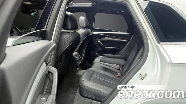 2020 Audi Q5 (FY) 40 TDI Quattro Premium Sold VIN WAUZZZFYXL2076586 – front exterior 2020 Audi Q5 (FY) 40 TDI Quattro Premium Sold VIN WAUZZZFYXL2076586 – front exterior