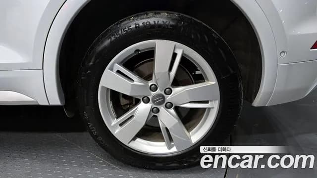 2020 Audi Q5 (FY) 40 TDI Quattro Premium Sold VIN WAUZZZFYXL2076586 – photo 15 2020 Audi Q5 (FY) 40 TDI Quattro Premium Sold VIN WAUZZZFYXL2076586 – photo 15