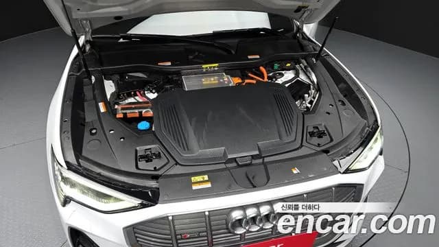 2021 Audi e-tron 55 Quattro Sportback Sold VIN WAUZZZGE2MB043233 – undercarriage 2021 Audi e-tron 55 Quattro Sportback Sold VIN WAUZZZGE2MB043233 – undercarriage