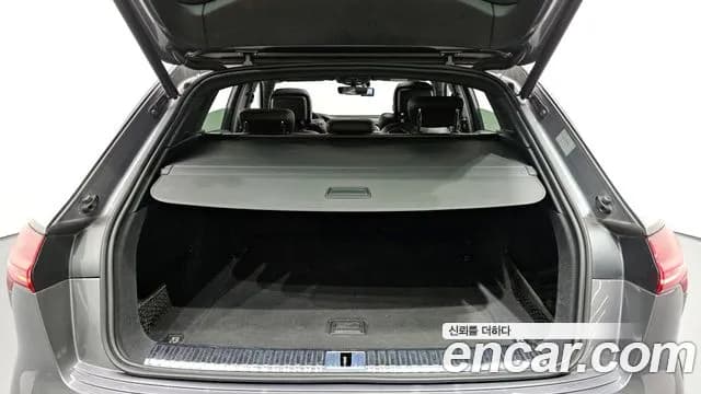 2020 Audi e-tron 55 Quattro Sold VIN WAUZZZGE3LB030876 – side profile 2020 Audi e-tron 55 Quattro Sold VIN WAUZZZGE3LB030876 – side profile