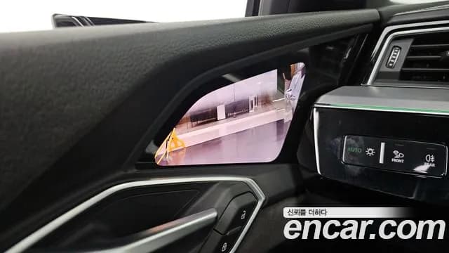 2020 Audi e-tron 55 Quattro Sold VIN WAUZZZGE3LB030876 – interior seats 2020 Audi e-tron 55 Quattro Sold VIN WAUZZZGE3LB030876 – interior seats