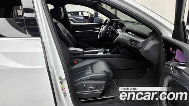 2022 Audi e-tron 55 Quattro Sold VIN WAUZZZGE8NB003286 – rear exterior 2022 Audi e-tron 55 Quattro Sold VIN WAUZZZGE8NB003286 – rear exterior