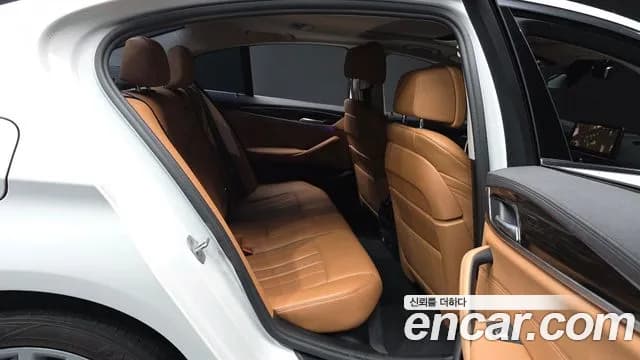 2021 BMW 5Series (G30) 520i Luxury Sold VIN WBA11BH00MCF81182 – interior seats 2021 BMW 5Series (G30) 520i Luxury Sold VIN WBA11BH00MCF81182 – interior seats