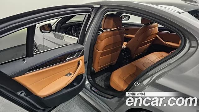 2021 BMW 5Series (G30) 520i M Sport Sold VIN WBA11BH00MCG29439 – photo 18 2021 BMW 5Series (G30) 520i M Sport Sold VIN WBA11BH00MCG29439 – photo 18