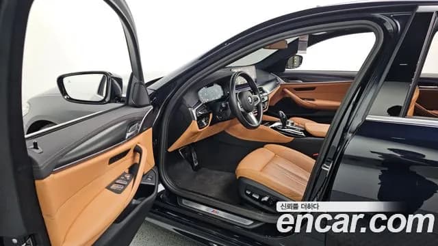 2023 BMW 5Series (G30) 520i M Sport Sold VIN WBA11BH00PWY10007 – exterior detail 2023 BMW 5Series (G30) 520i M Sport Sold VIN WBA11BH00PWY10007 – exterior detail