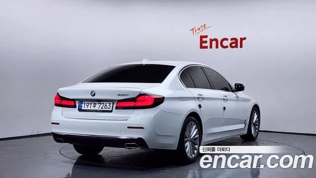 2022 BMW 5 Series (G30) 520i Luxury Sold VIN WBA11BH01NCK96344 – exterior detail 2022 BMW 5 Series (G30) 520i Luxury Sold VIN WBA11BH01NCK96344 – exterior detail