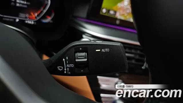 2023 BMW 5 Series (G30) 520i M Sport Sold VIN WBA11BH01PWY06337 – interior seats 2023 BMW 5 Series (G30) 520i M Sport Sold VIN WBA11BH01PWY06337 – interior seats