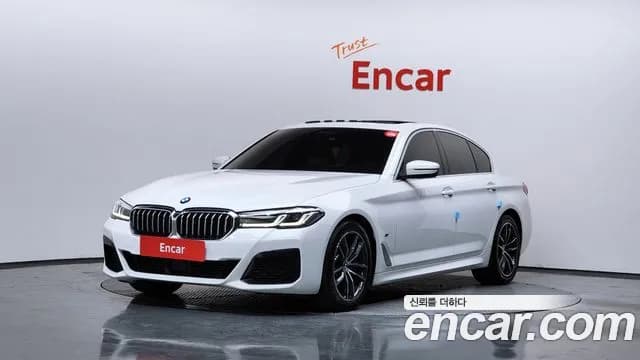 2022 BMW 5Series (G30) 520i M Sport Sold VIN WBA11BH02NWX61969 – rear exterior 2022 BMW 5Series (G30) 520i M Sport Sold VIN WBA11BH02NWX61969 – rear exterior