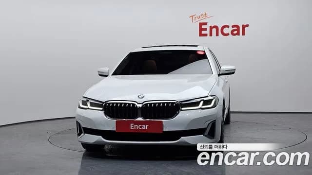2021 BMW 5 Series (G30) 520i Luxury Sold VIN WBA11BH03MCF92158 – trunk area 2021 BMW 5 Series (G30) 520i Luxury Sold VIN WBA11BH03MCF92158 – trunk area
