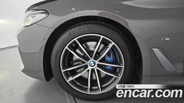 2021 BMW 5Series (G30) 520i M Sport Sold VIN WBA11BH04M2111122 – rear exterior 2021 BMW 5Series (G30) 520i M Sport Sold VIN WBA11BH04M2111122 – rear exterior