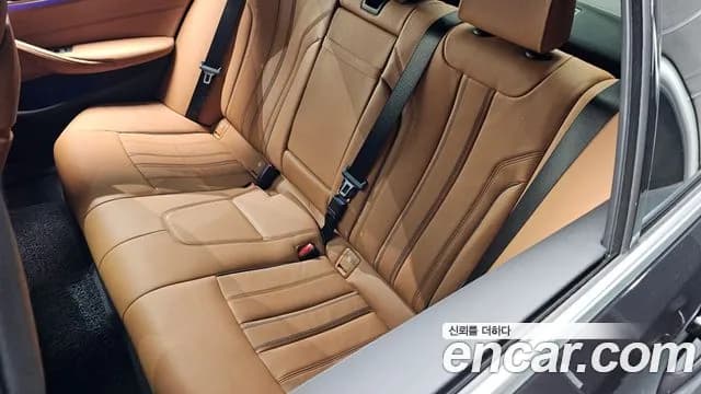 2021 BMW 5Series (G30) 520i M Sport Sold VIN WBA11BH04MWX23996 – interior seats 2021 BMW 5Series (G30) 520i M Sport Sold VIN WBA11BH04MWX23996 – interior seats