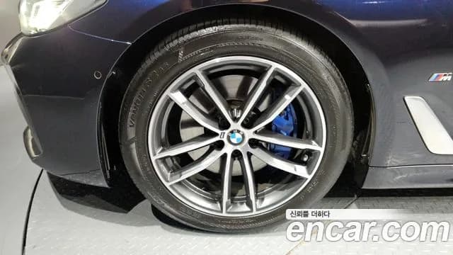 2023 BMW 5 Series (G30) 520i M Sport Sold VIN WBA11BH05PWY19799 – photo 19 2023 BMW 5 Series (G30) 520i M Sport Sold VIN WBA11BH05PWY19799 – photo 19