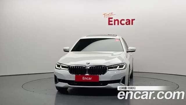 2021 BMW 5 Series (G30) 520i Luxury Sold VIN WBA11BH08MCG51947 – interior seats 2021 BMW 5 Series (G30) 520i Luxury Sold VIN WBA11BH08MCG51947 – interior seats
