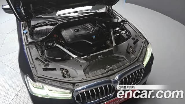 2022 BMW 5 Series (G30) 520i M Sport Sold VIN WBA11BH0XNWX80687 – photo 19 2022 BMW 5 Series (G30) 520i M Sport Sold VIN WBA11BH0XNWX80687 – photo 19