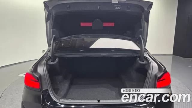 2021 BMW 5 Series (G30) M550i xDrive Sold VIN WBA11BK07MCF49497 – engine bay 2021 BMW 5 Series (G30) M550i xDrive Sold VIN WBA11BK07MCF49497 – engine bay