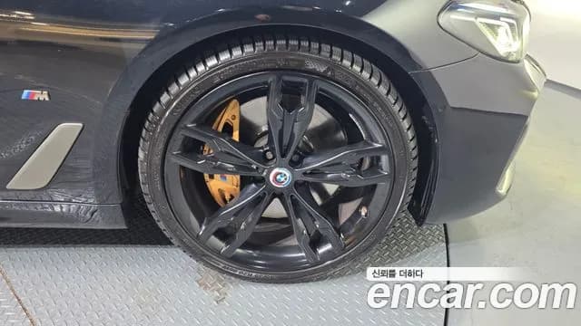 2021 BMW 5 Series (G30) M550i xDrive Sold VIN WBA11BK07MCF49497 – photo 12 2021 BMW 5 Series (G30) M550i xDrive Sold VIN WBA11BK07MCF49497 – photo 12