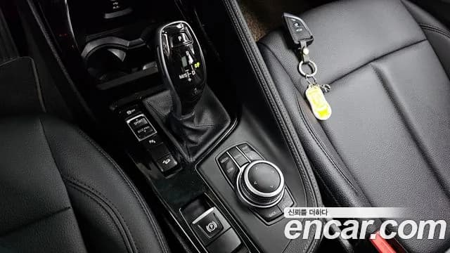 2022 BMW X1 (F48) xDrive 20i xLine Sold VIN WBA11DG06N5V28177 – interior seats 2022 BMW X1 (F48) xDrive 20i xLine Sold VIN WBA11DG06N5V28177 – interior seats