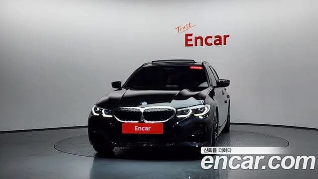 2022 BMW 3 Series (G20) 320i Touring M Sports Sold VIN WBA11ED00NFM20853 – interior seats 2022 BMW 3 Series (G20) 320i Touring M Sports Sold VIN WBA11ED00NFM20853 – interior seats