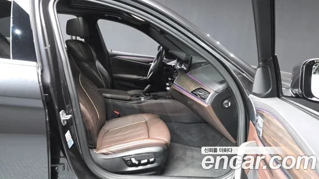2021 BMW 5 Series (G30) 523d M Sport Sold VIN WBA11ES00MCF03852 – photo 31 2021 BMW 5 Series (G30) 523d M Sport Sold VIN WBA11ES00MCF03852 – photo 31