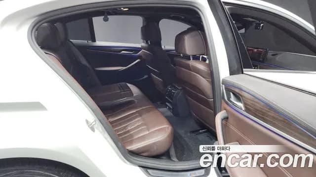 2021 BMW 5 Series (G30) 523d M Sport Sold VIN WBA11ES03MCF35033 – front exterior 2021 BMW 5 Series (G30) 523d M Sport Sold VIN WBA11ES03MCF35033 – front exterior