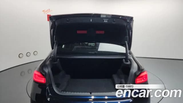 2023 BMW 5Series (G30) 523d M Sport Sold VIN WBA11ES04PWY18413 – interior seats 2023 BMW 5Series (G30) 523d M Sport Sold VIN WBA11ES04PWY18413 – interior seats