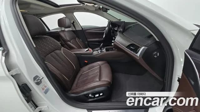 2021 BMW 5 Series (G30) 523d Luxury Sold VIN WBA11ES06MWW92096 – rear exterior 2021 BMW 5 Series (G30) 523d Luxury Sold VIN WBA11ES06MWW92096 – rear exterior