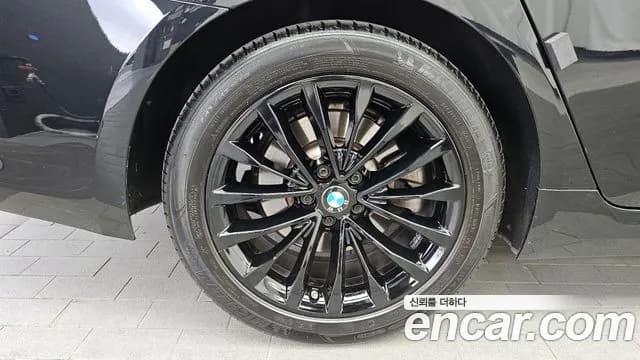 2021 BMW 5 Series (G30) 523d Luxury Sold VIN WBA11ES06MWX14419 – side profile 2021 BMW 5 Series (G30) 523d Luxury Sold VIN WBA11ES06MWX14419 – side profile