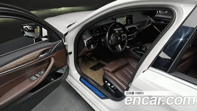 2021 BMW 5 Series (G30) 523d M Sport Sold VIN WBA11ES0XMWX17212 – engine bay 2021 BMW 5 Series (G30) 523d M Sport Sold VIN WBA11ES0XMWX17212 – engine bay