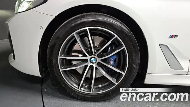 2021 BMW 5 Series (G30) 523d M Sport Sold VIN WBA11ES0XMWX17212 – photo 24 2021 BMW 5 Series (G30) 523d M Sport Sold VIN WBA11ES0XMWX17212 – photo 24