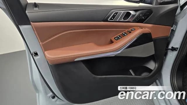 2025 BMW X5 (G05) xDrive 30d M Sport Sold VIN WBA11EV03S9126422 – interior seats 2025 BMW X5 (G05) xDrive 30d M Sport Sold VIN WBA11EV03S9126422 – interior seats