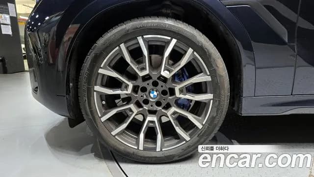 2024 BMW X6 (G06) xDrive30d M Sport Sold VIN WBA11EY0XR9W34599 – interior seats 2024 BMW X6 (G06) xDrive30d M Sport Sold VIN WBA11EY0XR9W34599 – interior seats