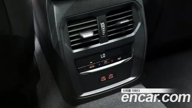 2025 BMW 3Series (G20) 320i M Sport Sold VIN WBA11FF04SFT69663 – interior seats 2025 BMW 3Series (G20) 320i M Sport Sold VIN WBA11FF04SFT69663 – interior seats
