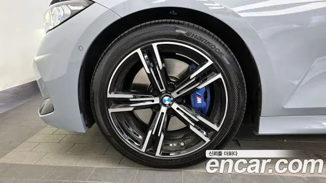 2025 BMW 3 Series (G20) 320i M Sport Sold VIN WBA11FF0XSFU46584 – exterior detail 2025 BMW 3 Series (G20) 320i M Sport Sold VIN WBA11FF0XSFU46584 – exterior detail